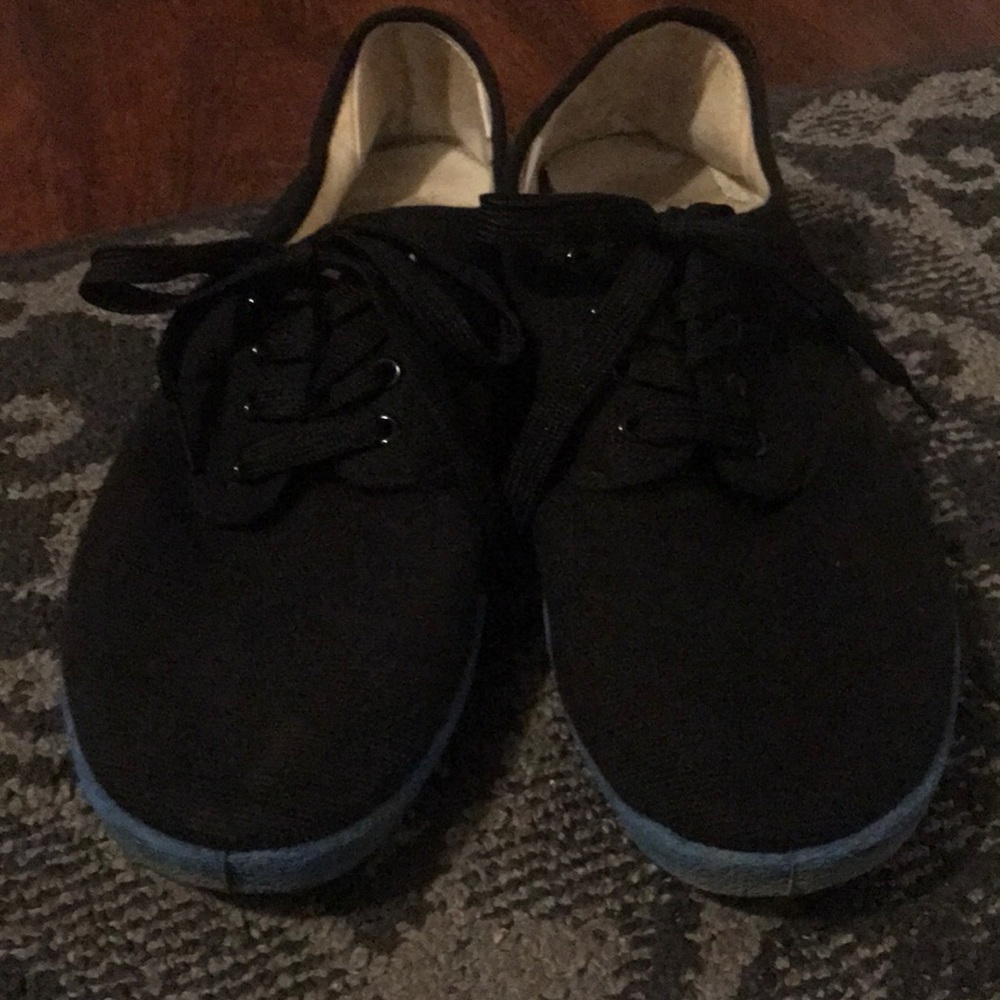 ZIG ZAG BLACK AND BLUE SHOES SIZE 12 MENS